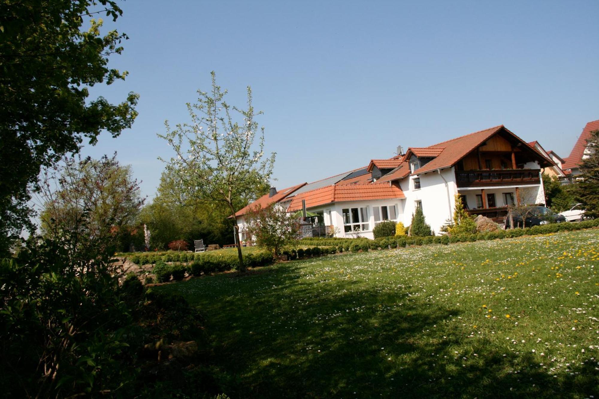 Heiligenstadt Urlaubspension 'Hohes Rott' Und Apartmenthaus מראה חיצוני תמונה